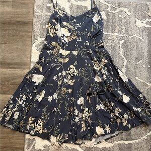 L - Old Navy Navy Floral Mini Dress